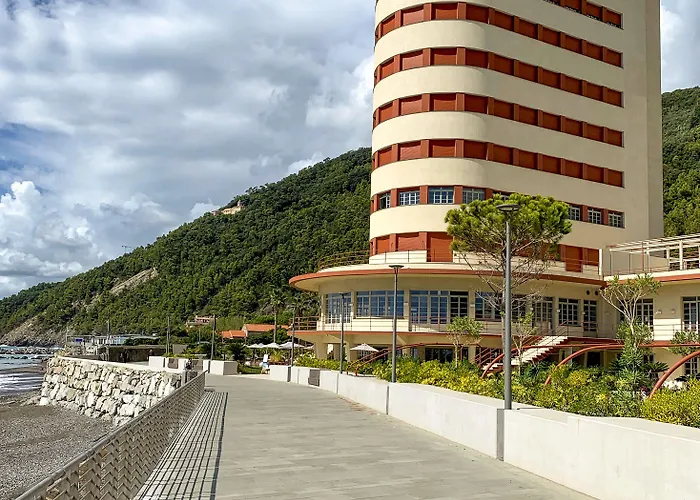 Grand Torre Fara Chiavari